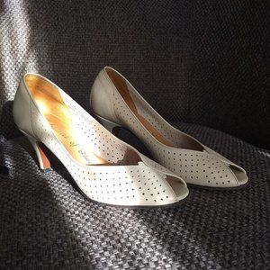 vintage 80s cream perforated dots peep toe heels